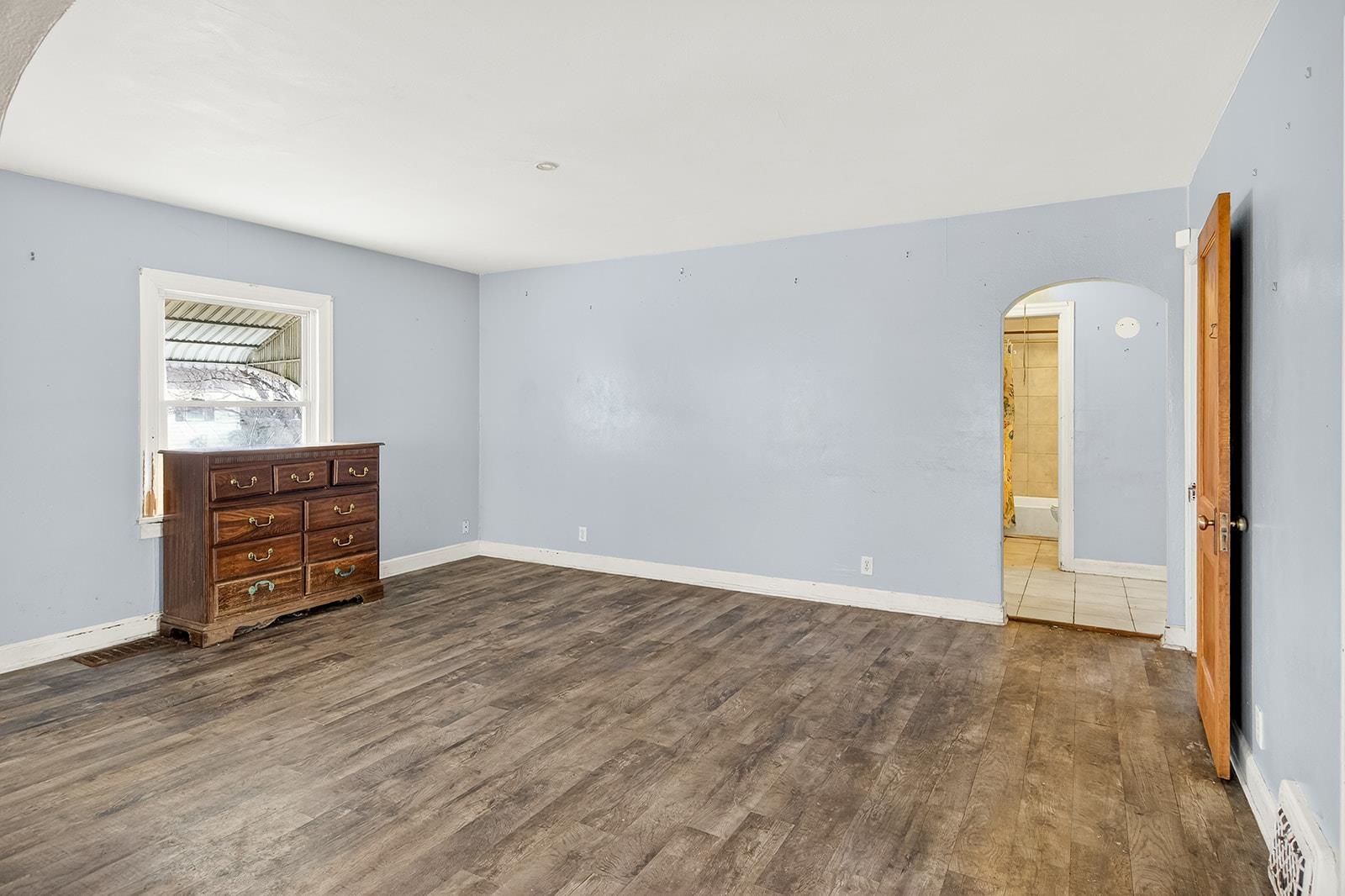 2823 Ridgeway Avenue Rockford, IL 61101 - Photo 10 of 28 wooden floor in an empty room