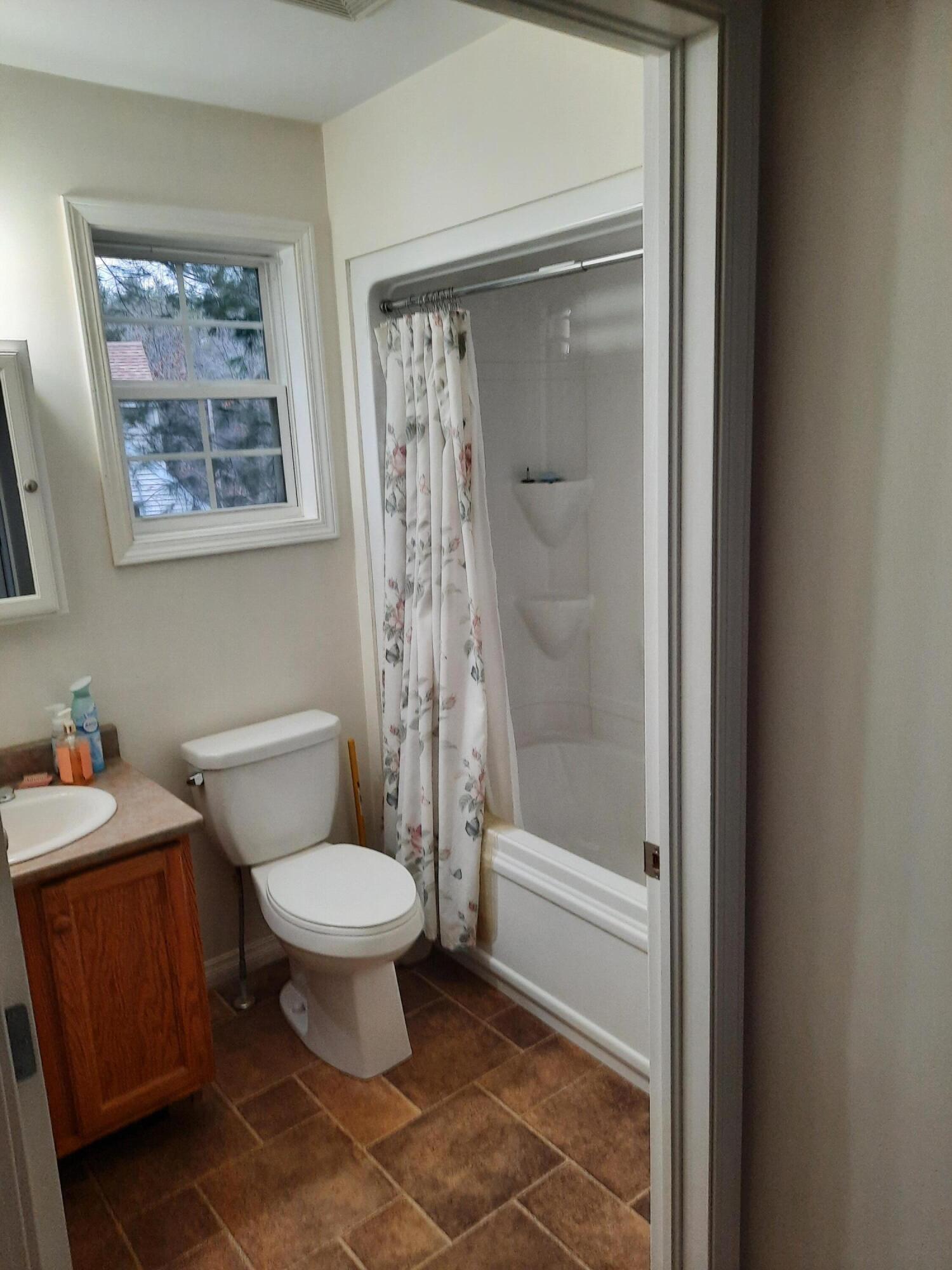 18 Ramsdell Road Gray, ME 04039 - Photo 5 of 16 04