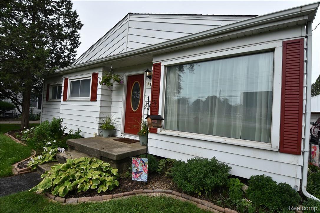 1216 West Bristol Road Flint, MI 48507 - Photo 1 of 33 DSC_1594.JPG