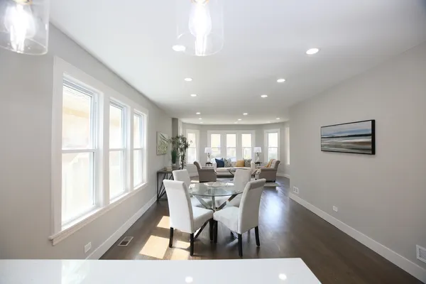 $549,000 | 2955 North Lotus Avenue, Chicago, IL 60641