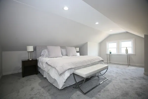 $549,000 | 2955 North Lotus Avenue, Chicago, IL 60641