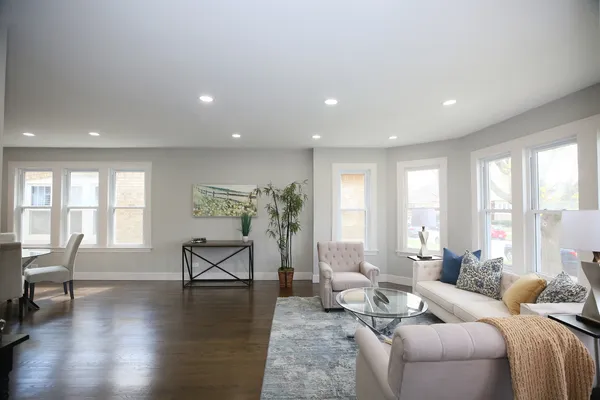 $549,000 | 2955 North Lotus Avenue, Chicago, IL 60641