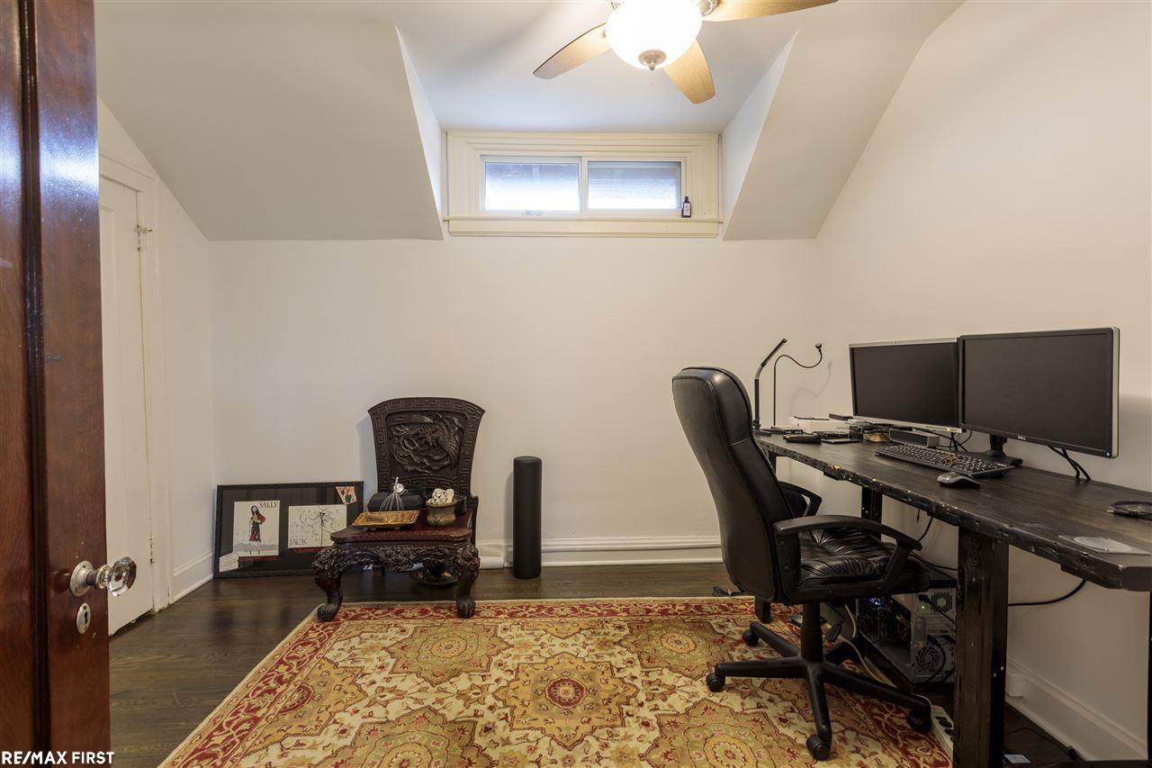 830 Barrington Road Grosse Pointe Park, MI 48230 - Photo 23 of 31