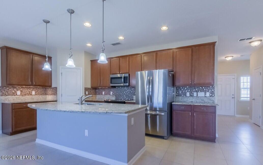 3115 Chestnut Ridge Way Orange Park, FL 32065 - Photo 7 of 44 Screenshot 2026-05-12 084915