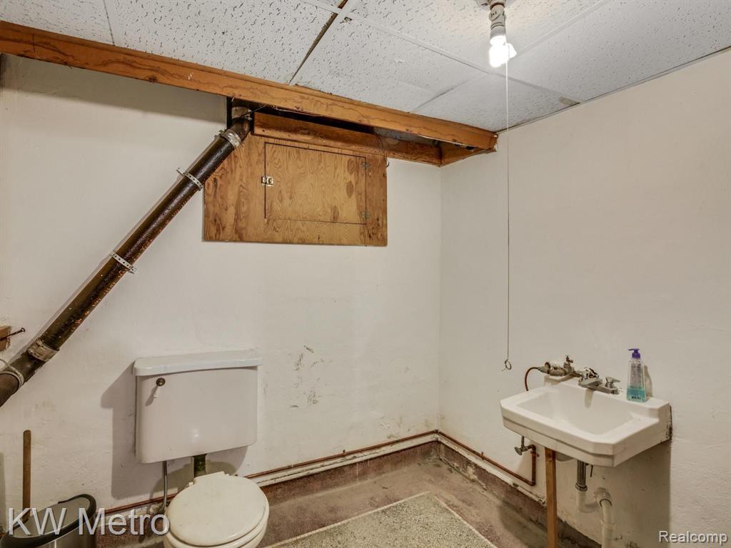 1235 Yorkshire Road Grosse Pointe Park, MI 48230 - Photo 38 of 51