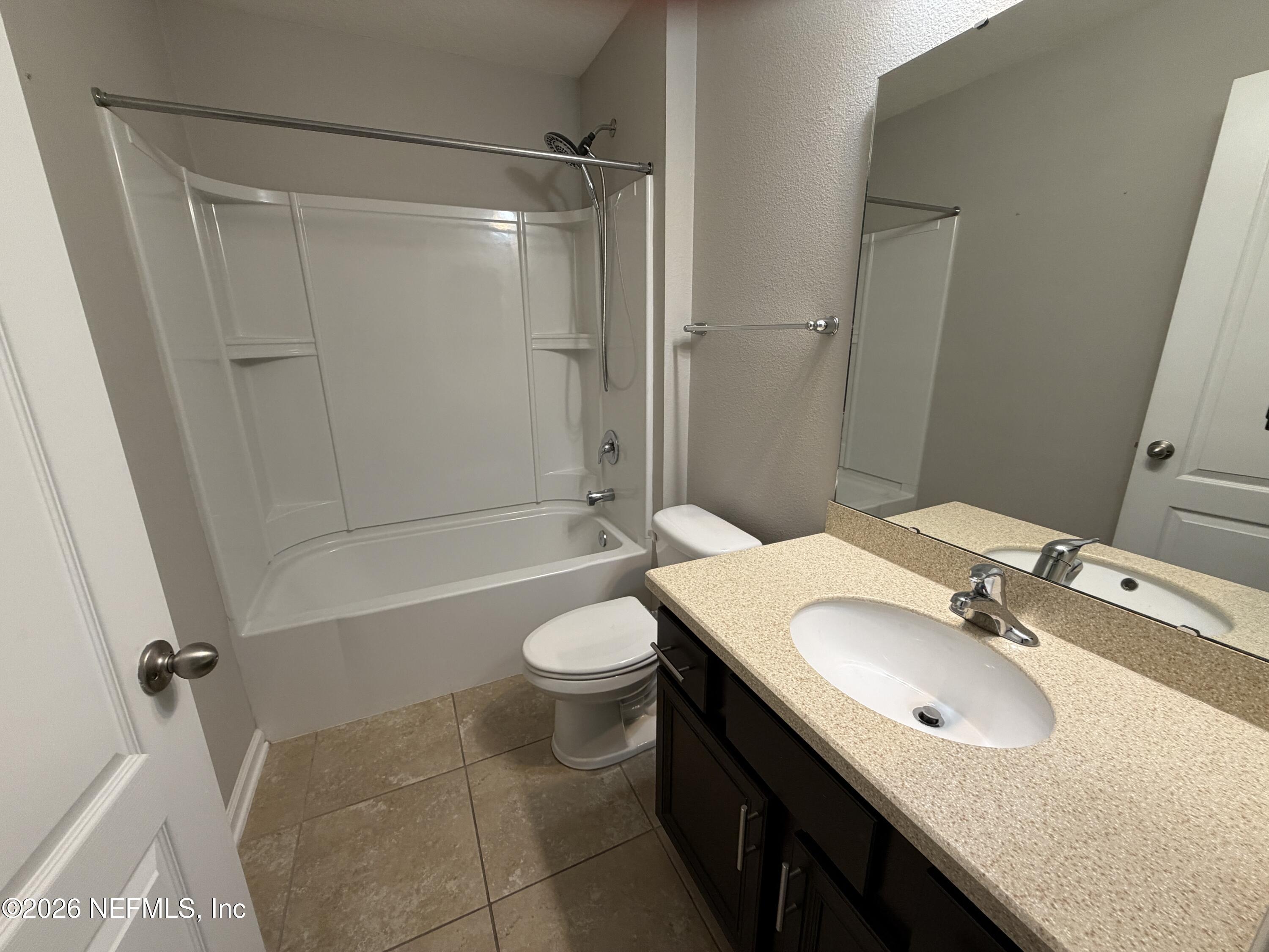 1892 High Prairie Lane Middleburg, FL 32068 - Photo 23 of 31 Hall Bath