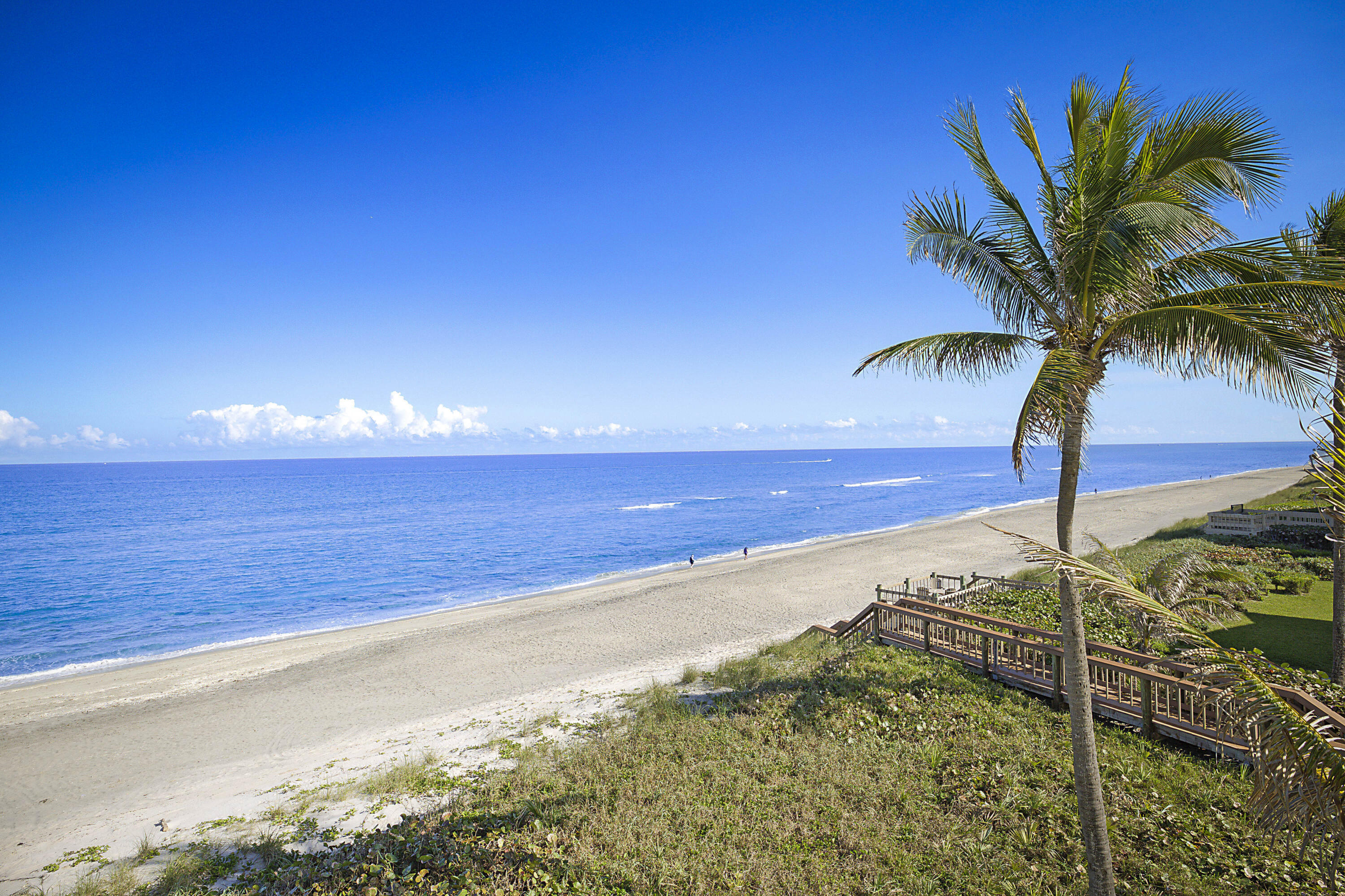 19950 South Beach Road, Unit 4 Tequesta, FL 33469 - Photo 28 of 56 a view of an ocean and beach