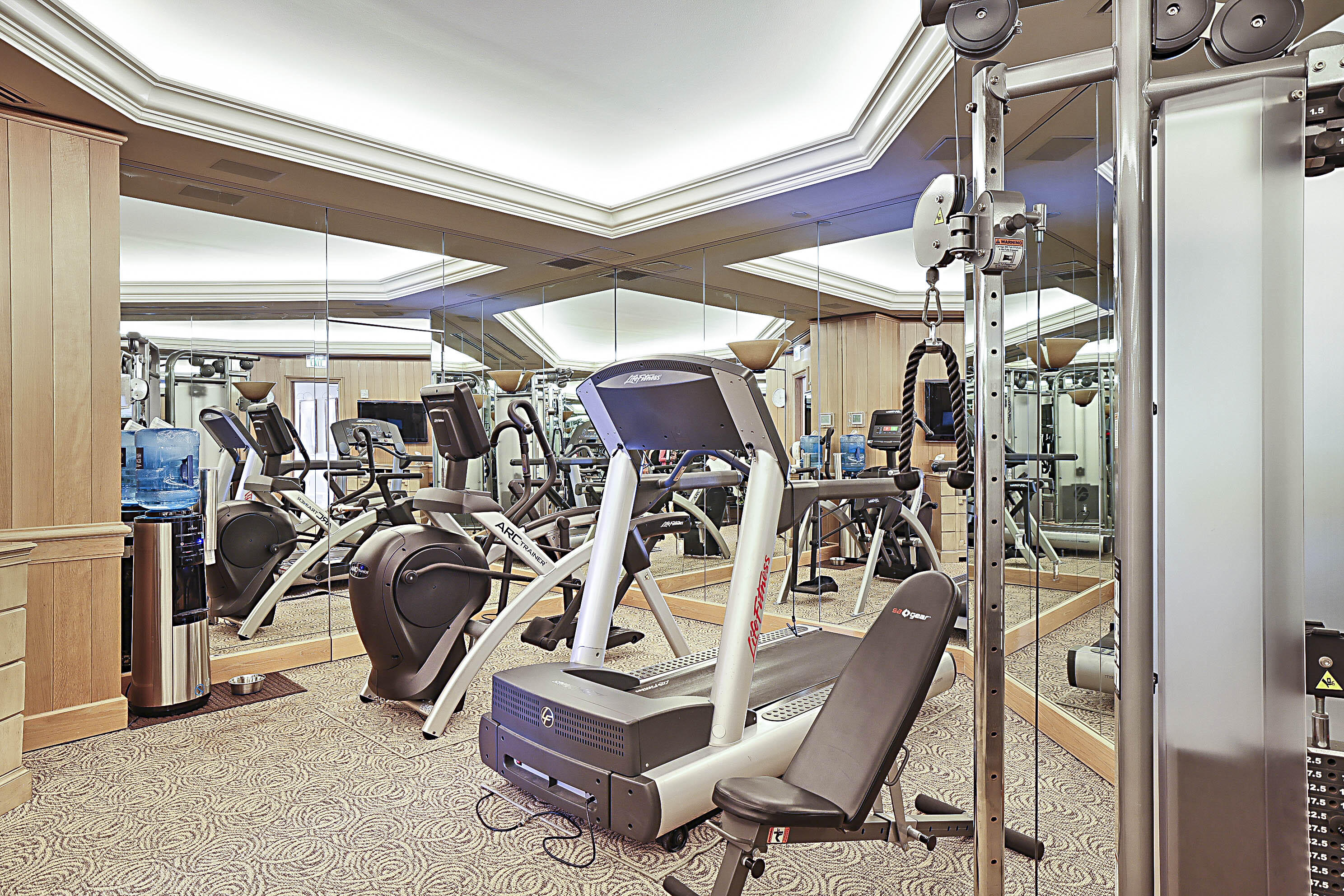 19950 South Beach Road, Unit 4 Tequesta, FL 33469 - Photo 40 of 56 a view of a room with gym equipment