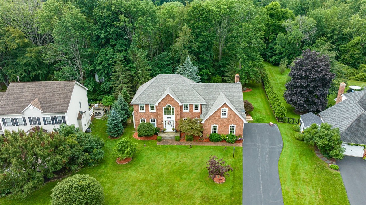 255 Totem Trail Irondequoit, NY 14617 - Photo 4 of 48