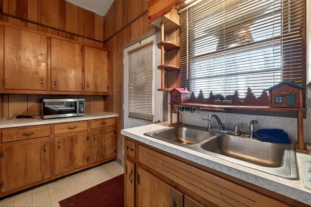 $395,000 | 605 Holiday Haven Drive, Smithville, TN 37166