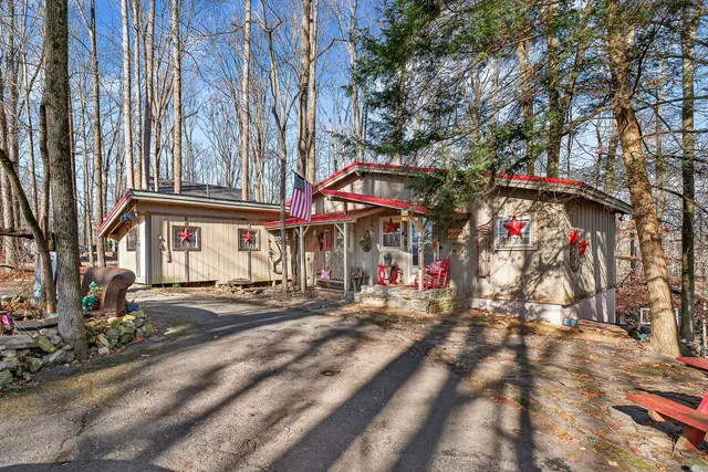 $395,000 | 605 Holiday Haven Drive, Smithville, TN 37166