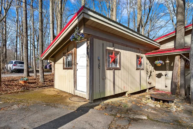 $395,000 | 605 Holiday Haven Drive, Smithville, TN 37166