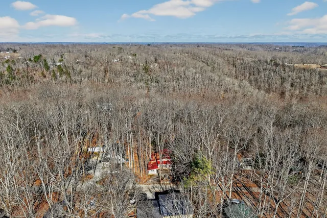 $395,000 | 605 Holiday Haven Drive, Smithville, TN 37166