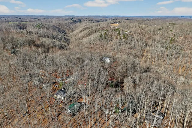 $395,000 | 605 Holiday Haven Drive, Smithville, TN 37166