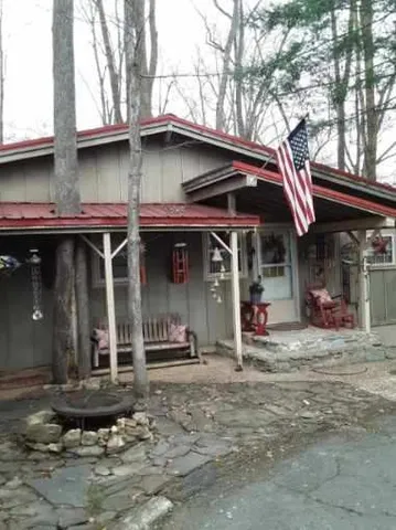 $395,000 | 605 Holiday Haven Drive, Smithville, TN 37166