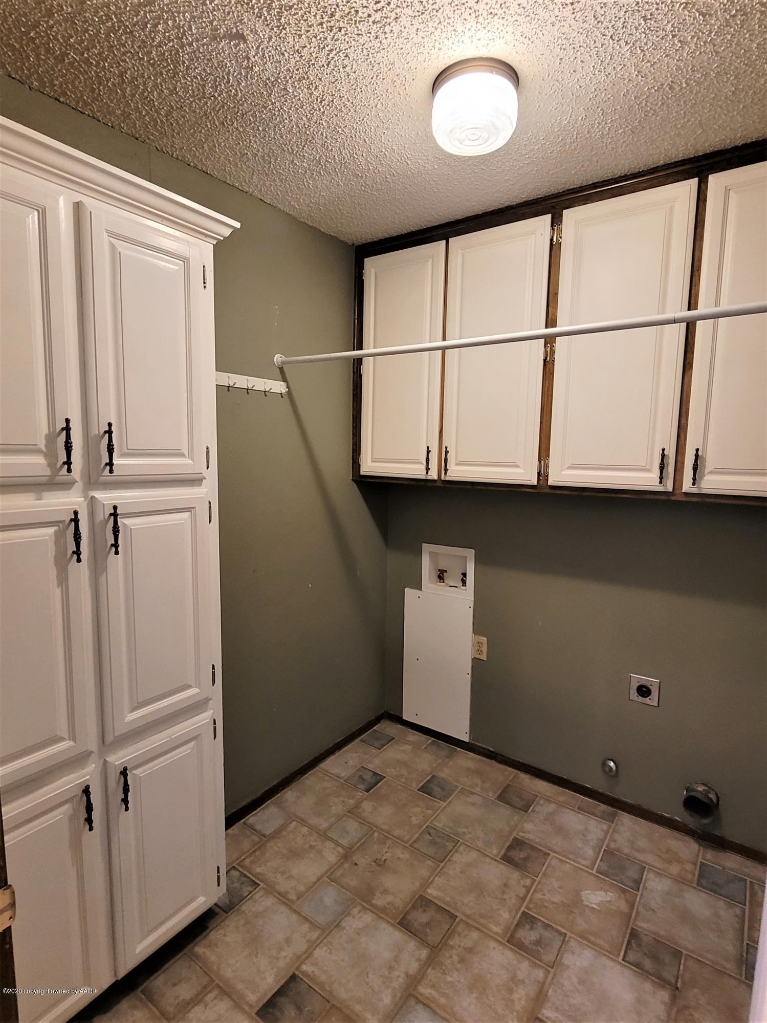 3305 Reeder Drive Amarillo, TX 79121 - Photo 20 of 25 Utility Room