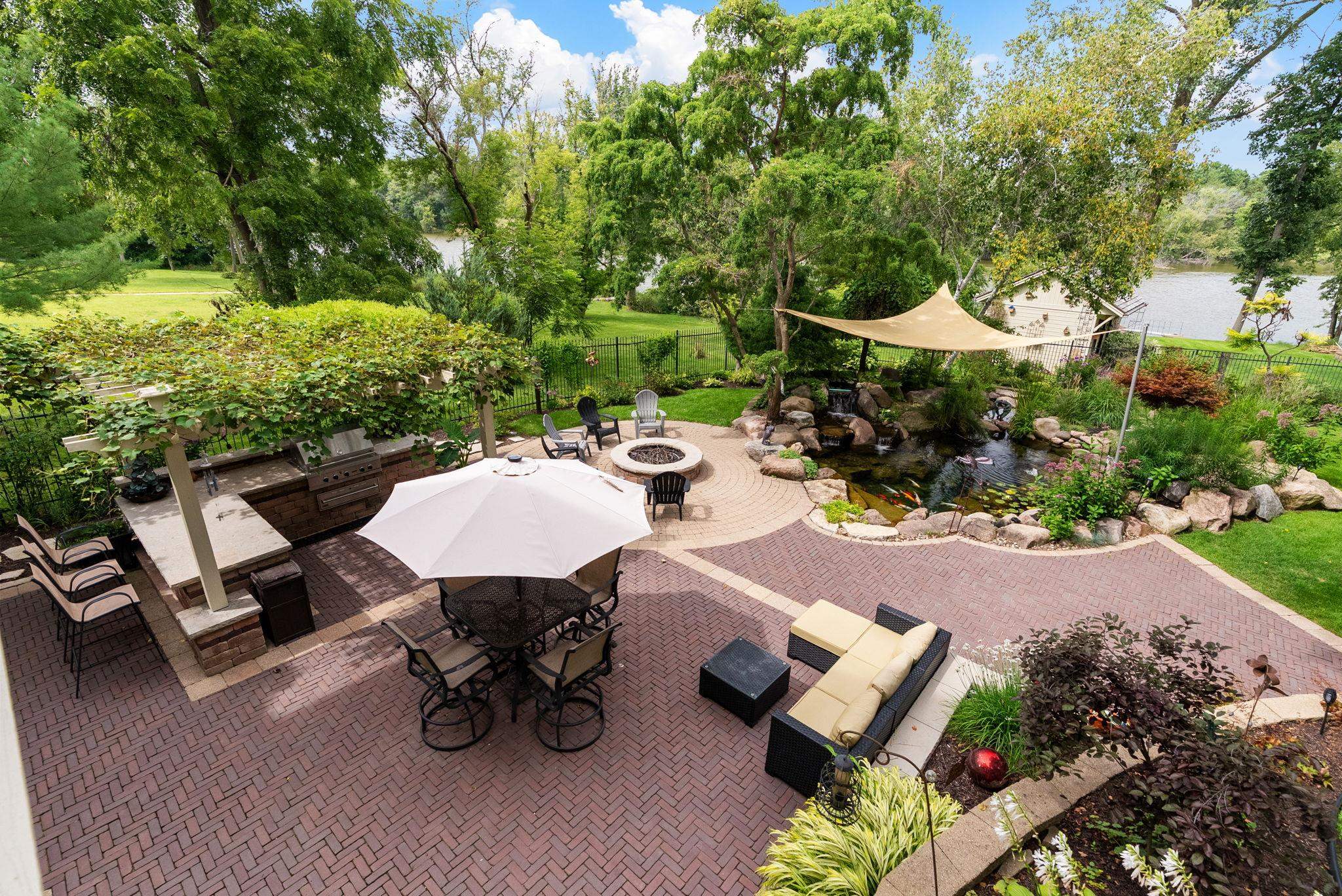 8523 North Stone Farm Road Edgerton, WI 53534 - Photo 3 of 109