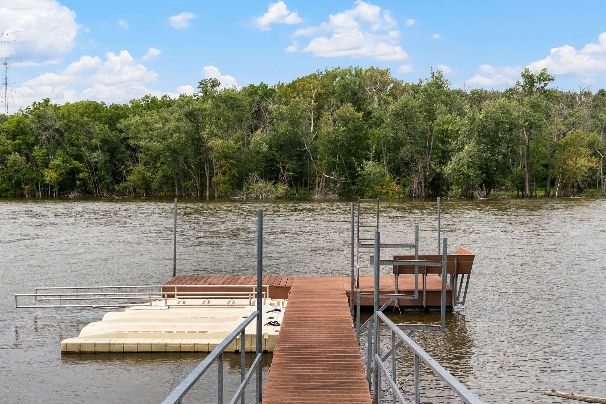 8523 North Stone Farm Road Edgerton, WI 53534 - Photo 5 of 109