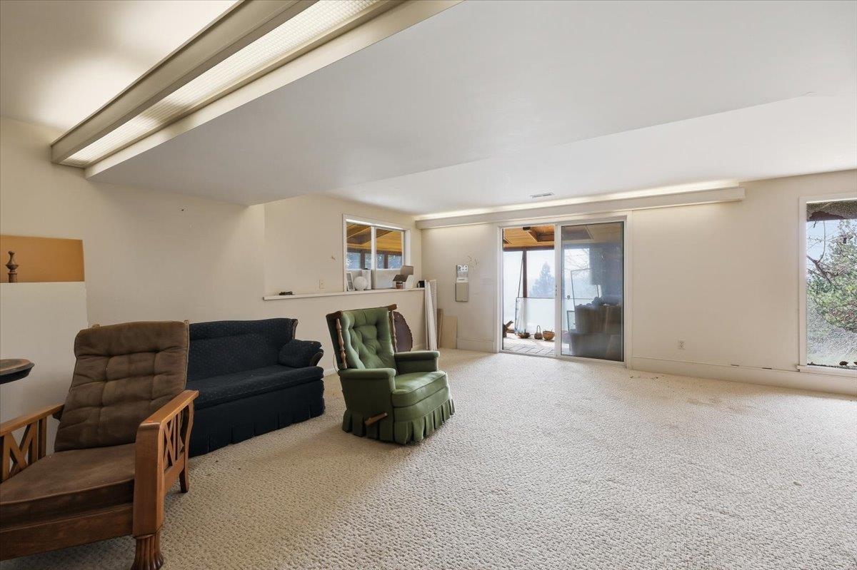 6304 East Custer Lane Spokane, WA 99223 - Photo 16 of 31