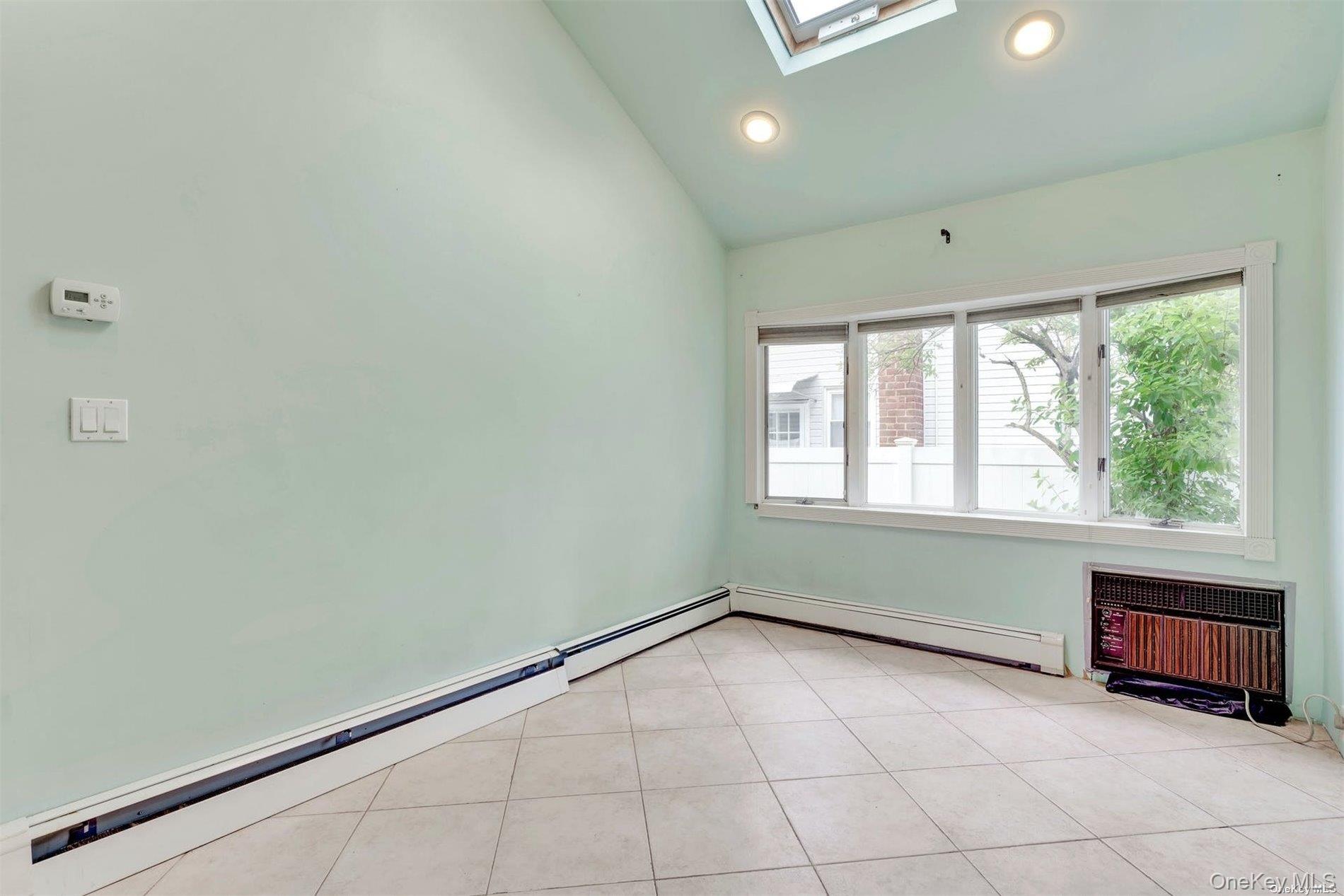 4 Cheshire Road Bethpage, NY 11714 - Photo 22 of 28