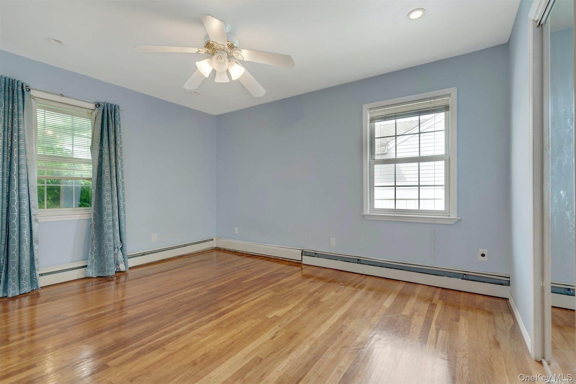 4 Cheshire Road Bethpage, NY 11714 - Photo 25 of 28