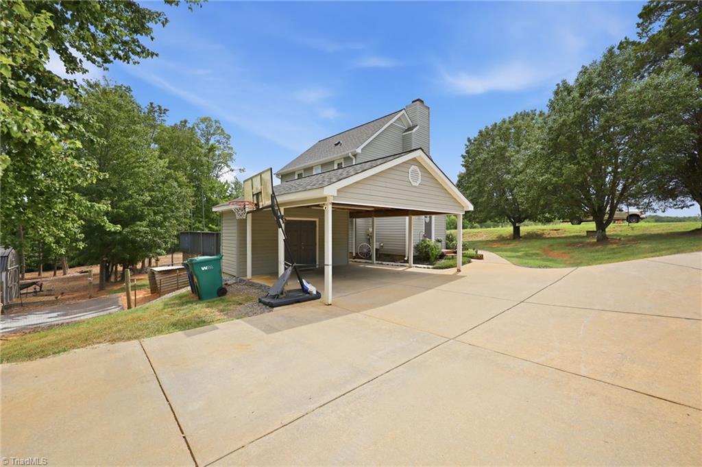 1771 Griffin Road Madison, NC 27025 - Photo 15 of 38 Gallery Image 15