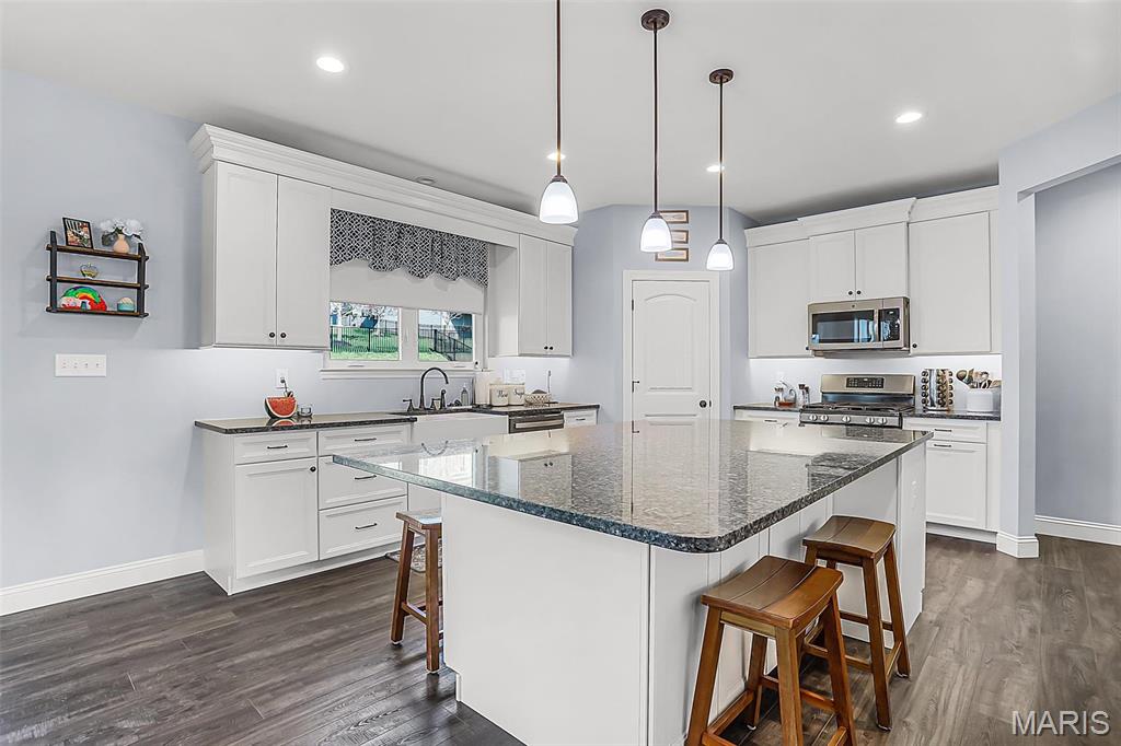 511 John Pitman Drive St. Charles, MO 63304 - Photo 8 of 33