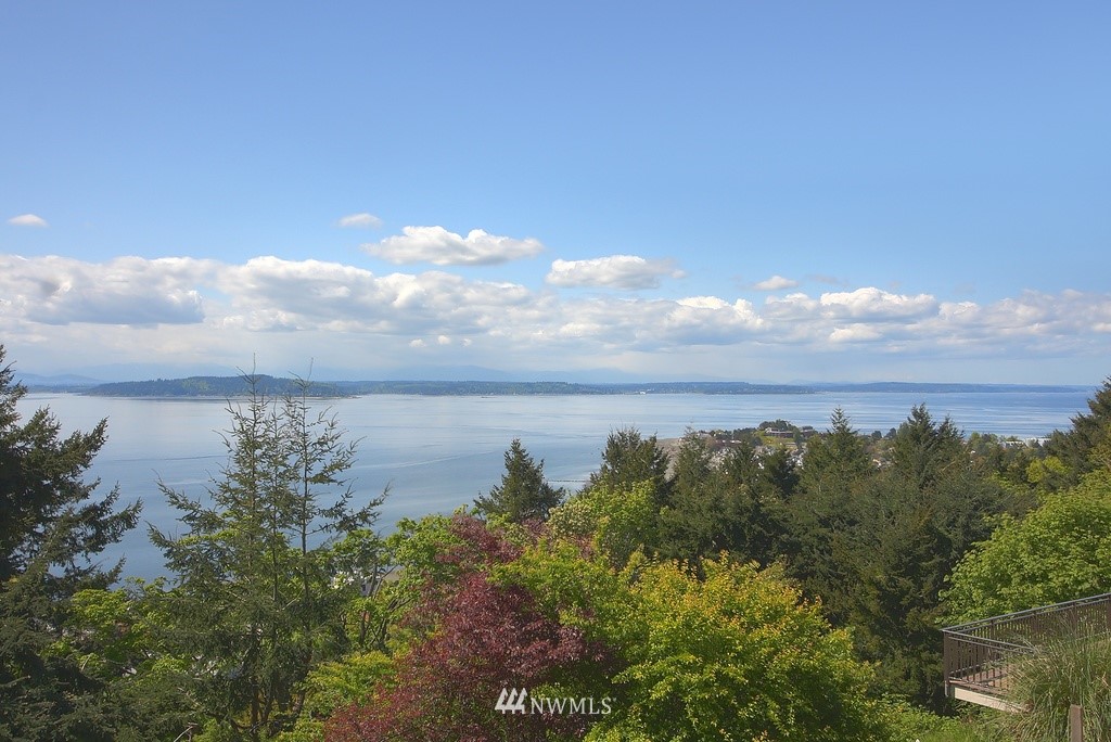 4057 57th Avenue Southwest Seattle, WA 98116 - Photo 1 of 15