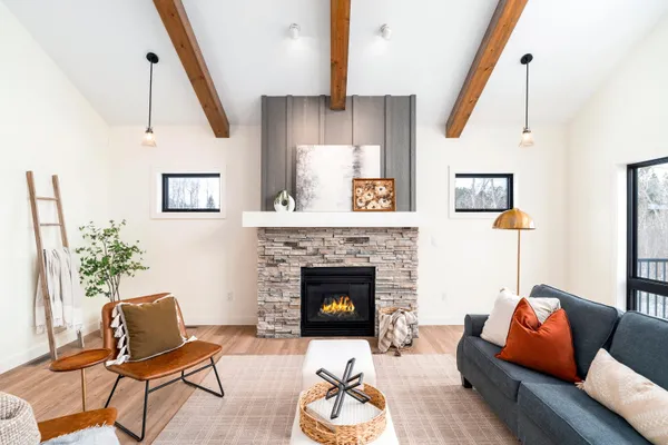 $899,500 | 4891 Peyton Drive, Hermantown, MN 55811