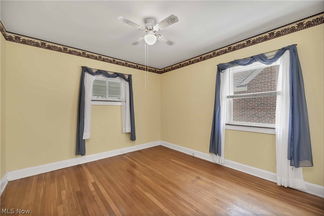 7704 Spring Garden Road Cleveland, OH 44129 - Photo 17 of 35