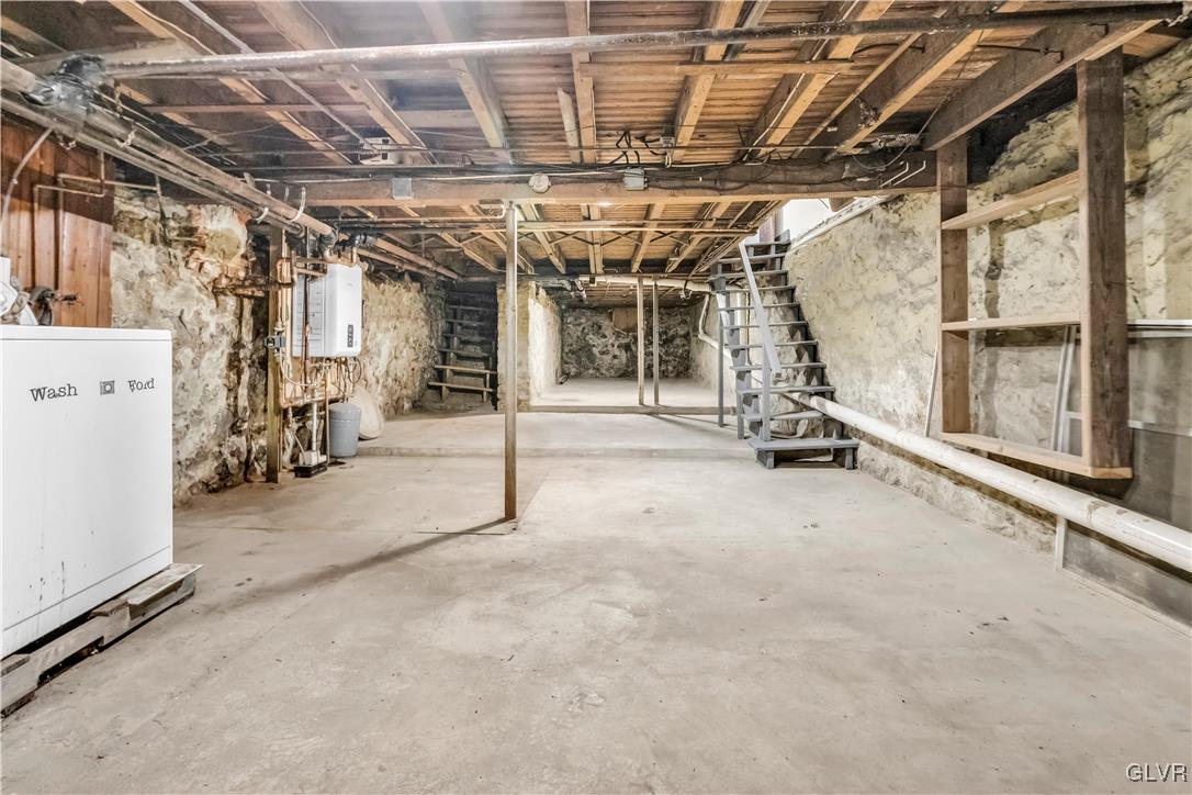 911 Spring Garden Street Easton, PA 18042 - Photo 35 of 48 a view of a room with gym equipment