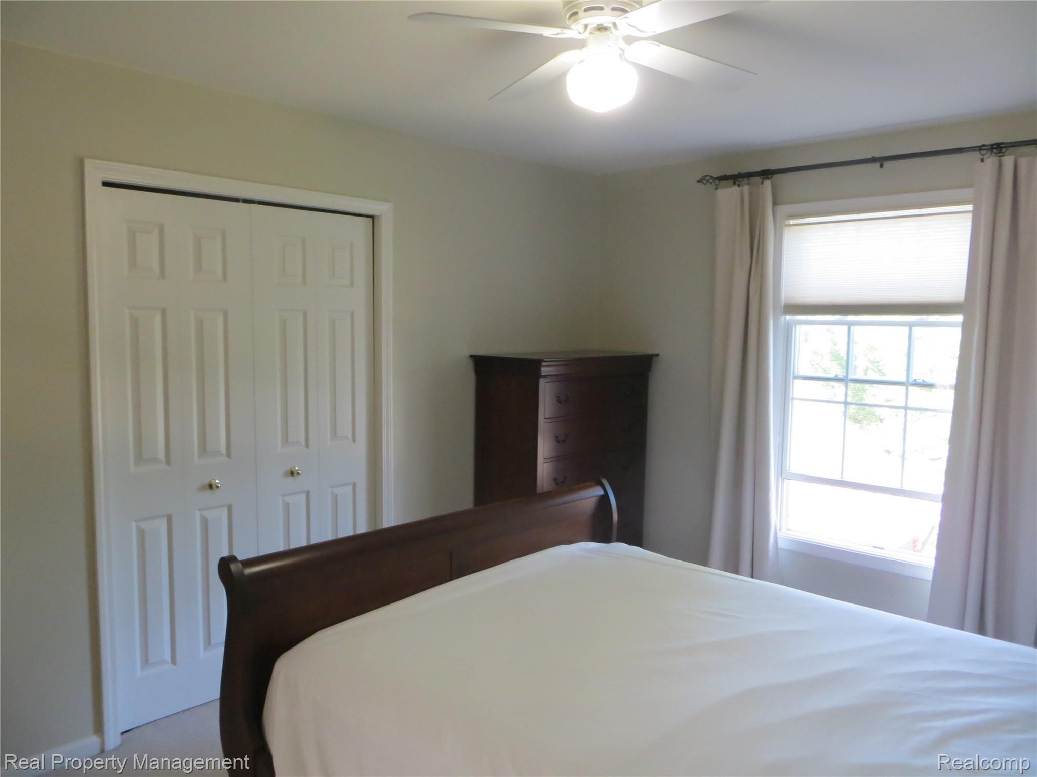 5650 Stonehaven Boulevard Rochester, MI 48306 - Photo 31 of 59 IMG_6649.JPG