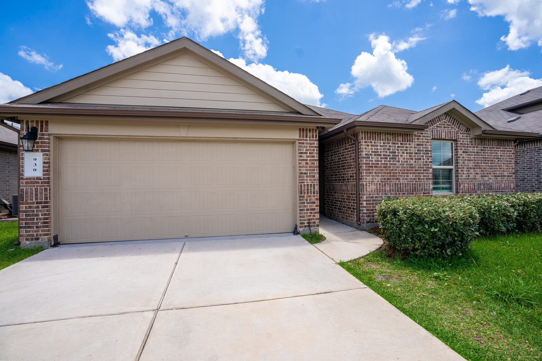 930 Bright Lotus Lane Rosharon, TX 77583 - Photo 1 of 20