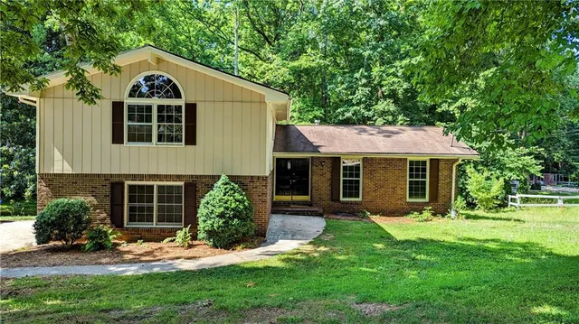 $2,495 | 4093 Hideaway Drive, Tucker, GA 30084
