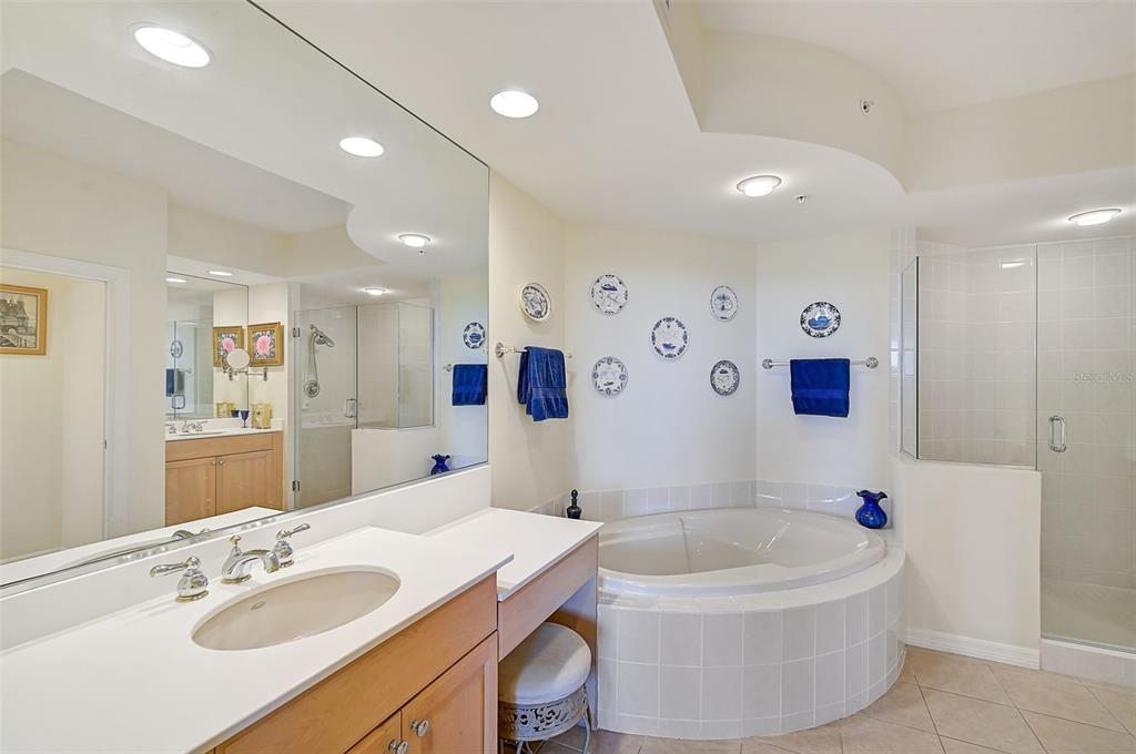409 North Point Road, Unit 502 Osprey, FL 34229 - Photo 20 of 48 Gallery Image 20