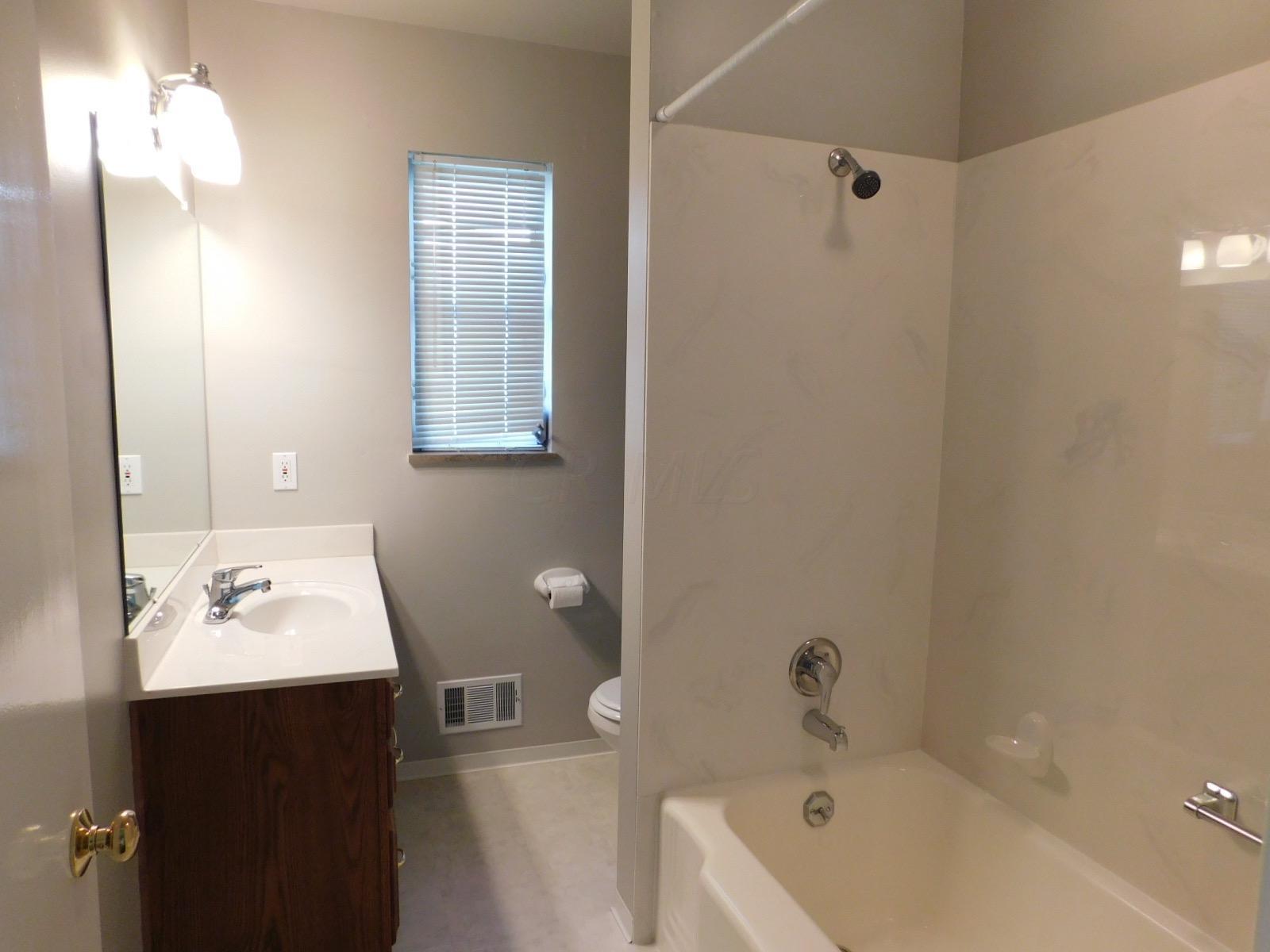 2657 Shrewsbury Road Columbus, OH 43221 - Photo 11 of 19