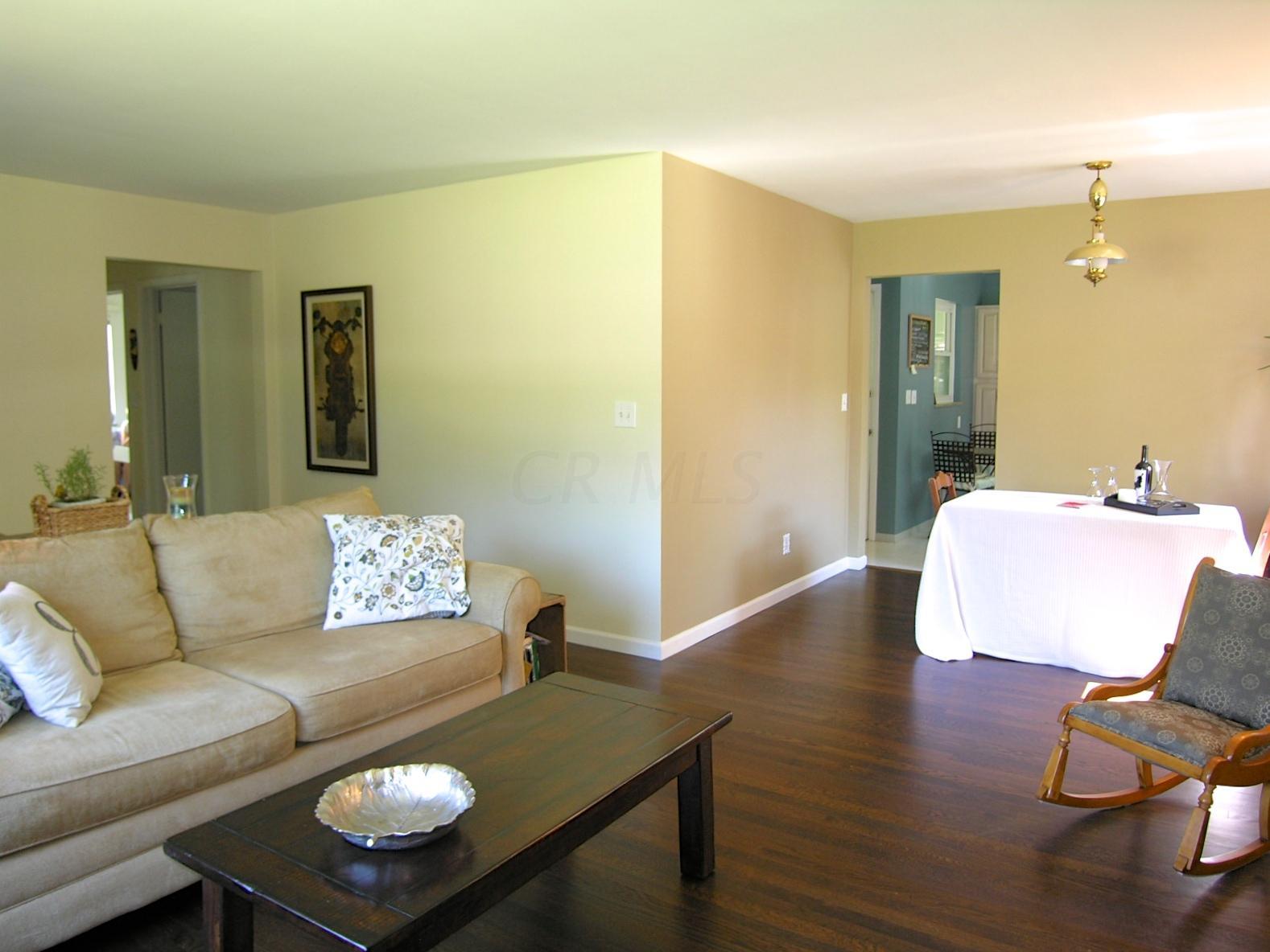 2657 Shrewsbury Road Columbus, OH 43221 - Photo 8 of 19