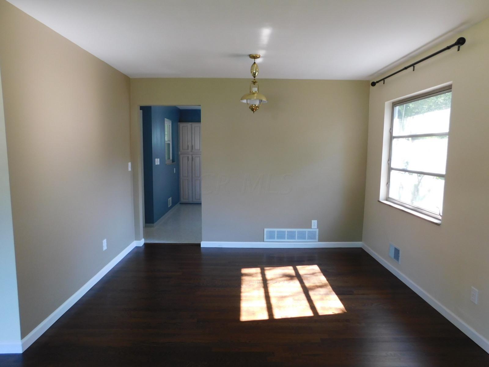 2657 Shrewsbury Road Columbus, OH 43221 - Photo 9 of 19