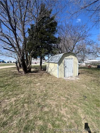$147,000 | 417 South Oak Street, Versailles, MO 65084