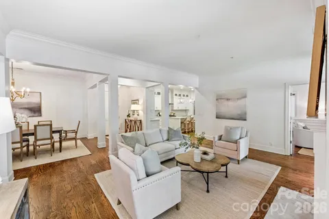 $1,300,000 | 2251 Selwyn Avenue, Unit 102, Charlotte, NC 28207