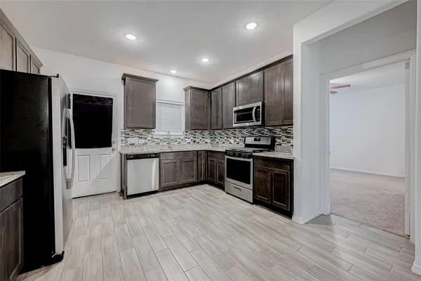 $1,795 | 25407 Northpark Lake Drive, Porter, TX 77365