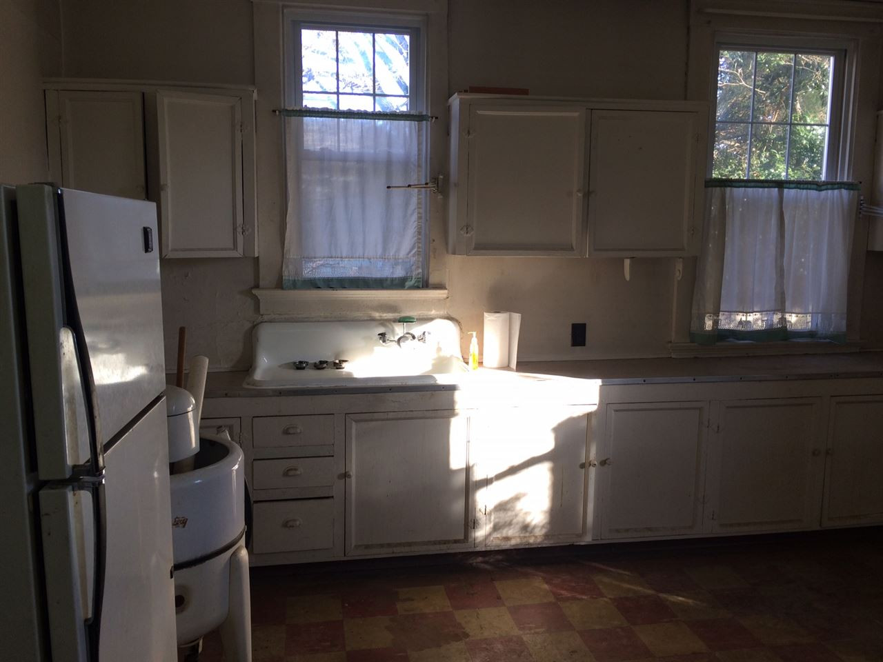 503 Tilden Street Raleigh, NC 27605 - Photo 10 of 12 Photo 10