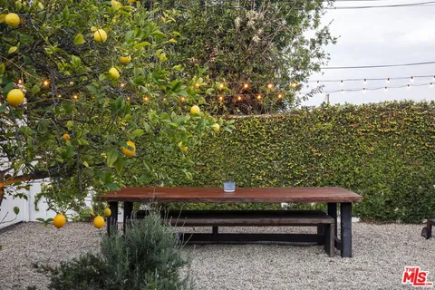 $1,490,000 | 5018 South Verdun Avenue, Los Angeles, CA 90043