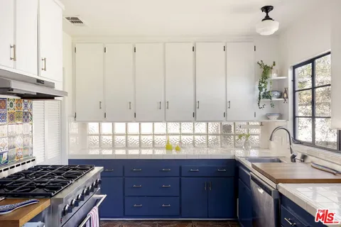 $1,490,000 | 5018 South Verdun Avenue, Los Angeles, CA 90043