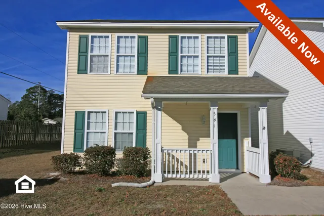 $1,800 | 501 Angelfish Lane, Wilmington, NC 28405