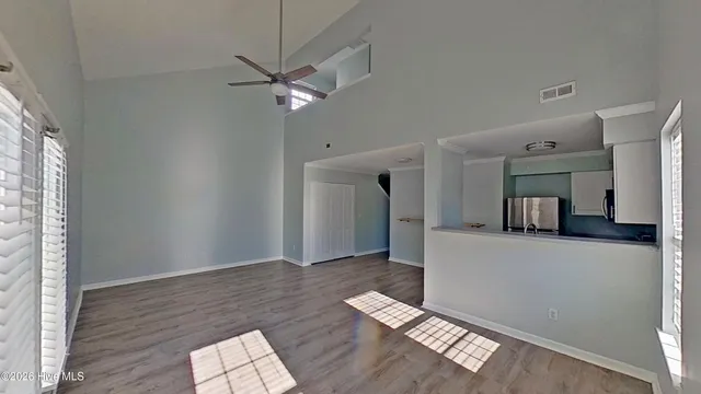 $1,800 | 501 Angelfish Lane, Wilmington, NC 28405