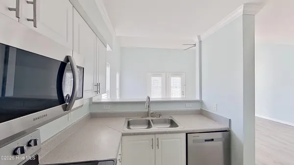 $1,800 | 501 Angelfish Lane, Wilmington, NC 28405