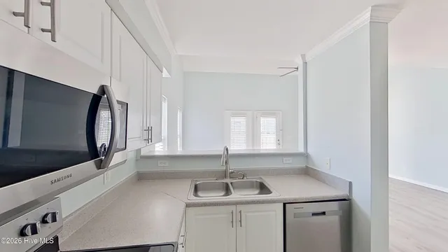 $1,800 | 501 Angelfish Lane, Wilmington, NC 28405