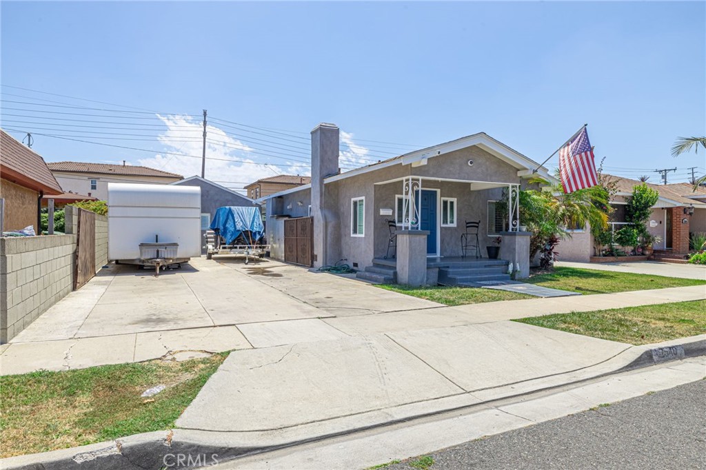 2548 East Washington Street Carson, CA 90810 - Photo 5 of 44 a view of a house with entertaining space