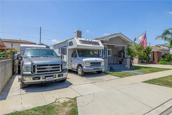 $920,000 | 2548 East Washington Street, Carson, CA 90810